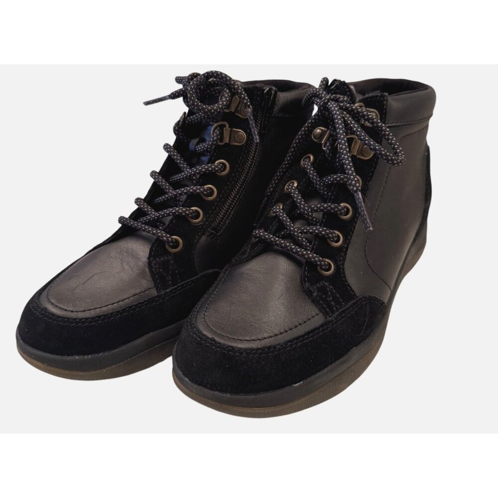 Vionic Whitley Black Bootie Size 6 Women’s Suede Leather Lace Up EUC